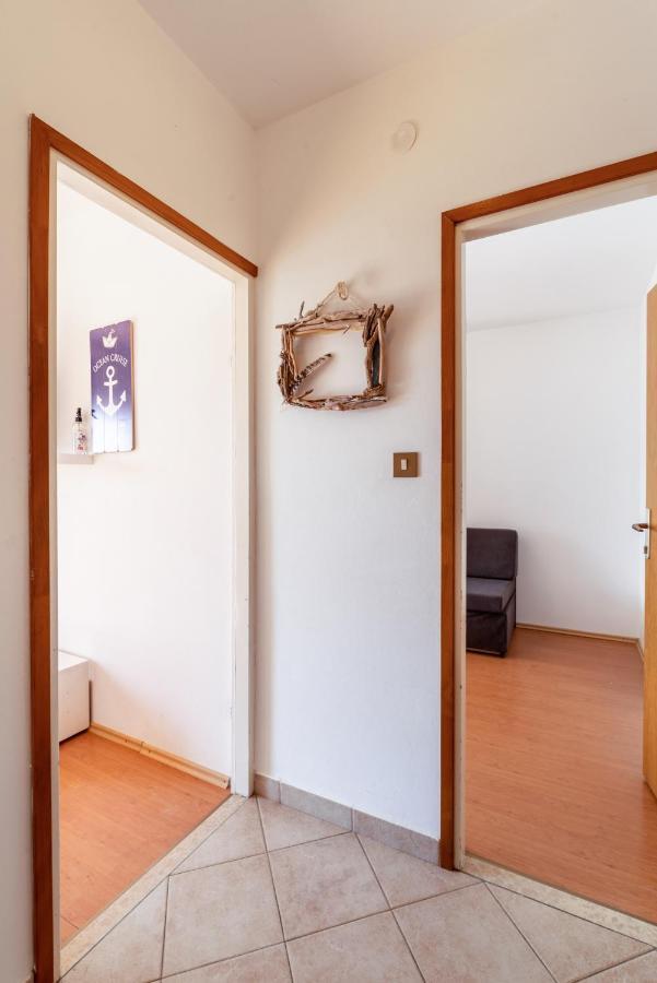 Apartments With A Parking Space Lopar, Rab - 14070 المظهر الخارجي الصورة