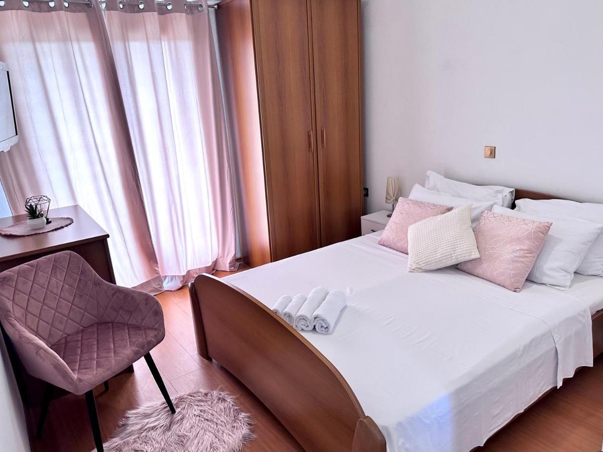 Apartments With A Parking Space Lopar, Rab - 14070 المظهر الخارجي الصورة