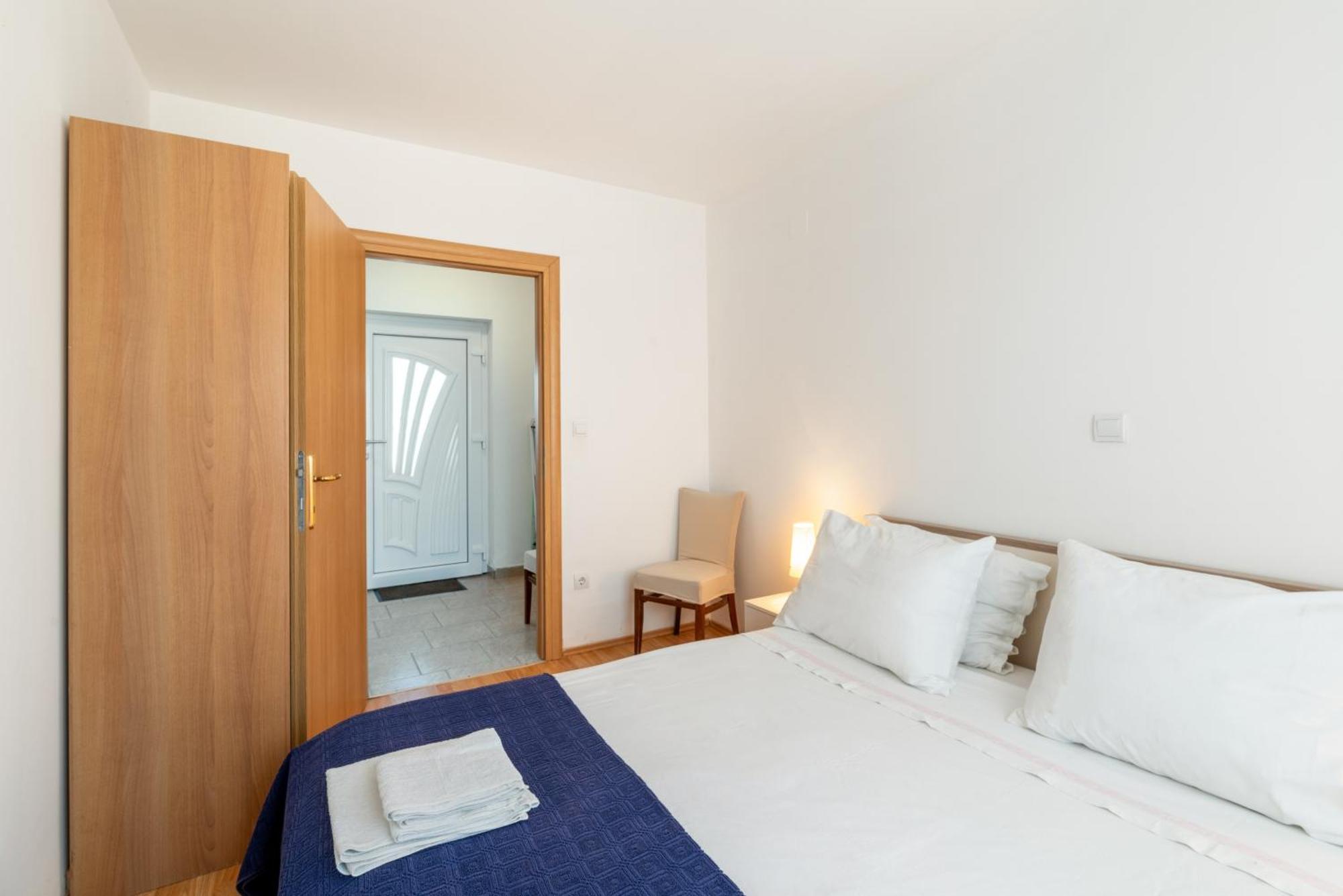 Apartments With A Parking Space Lopar, Rab - 14070 الغرفة الصورة