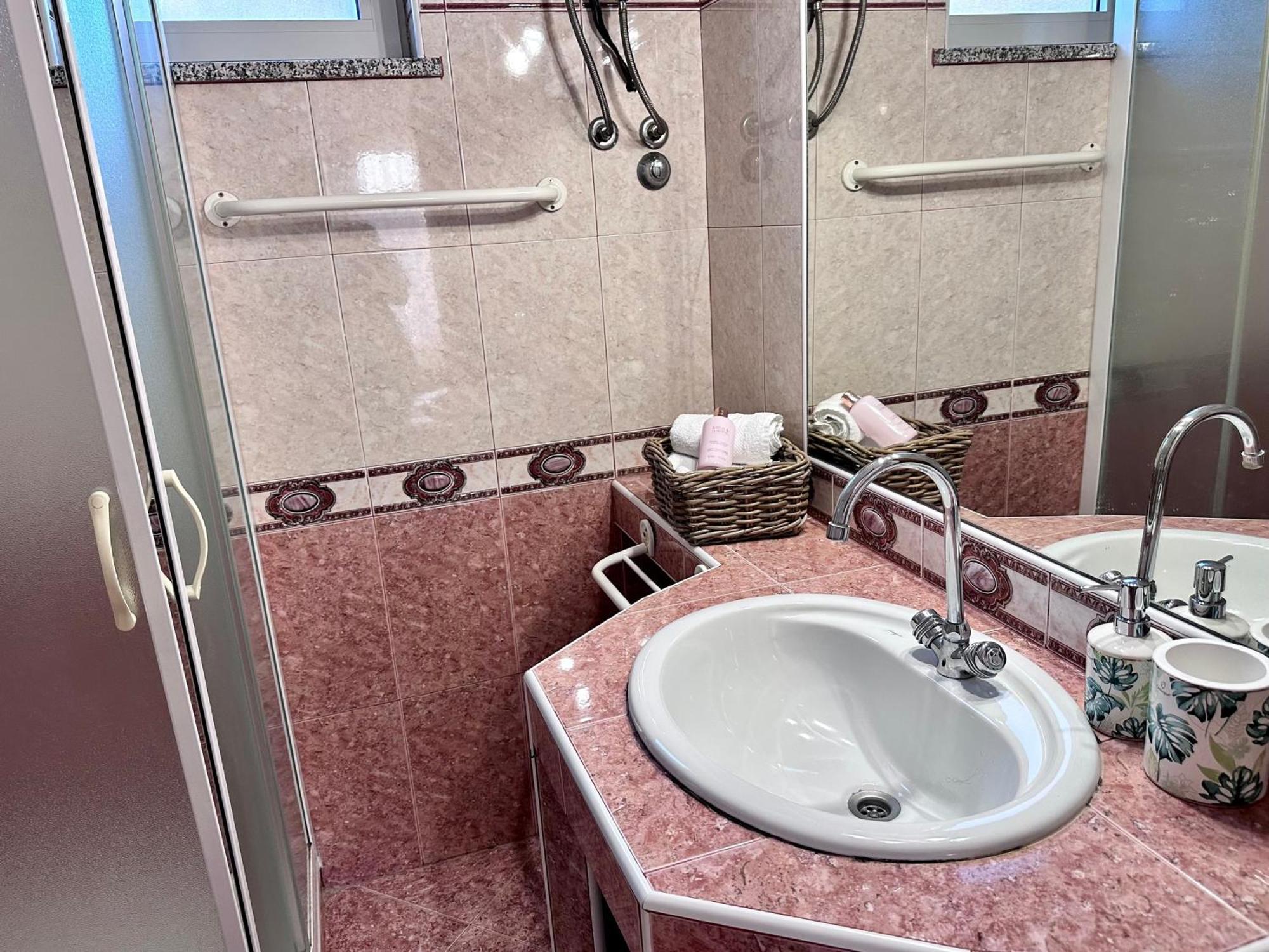 Apartments With A Parking Space Lopar, Rab - 14070 الغرفة الصورة